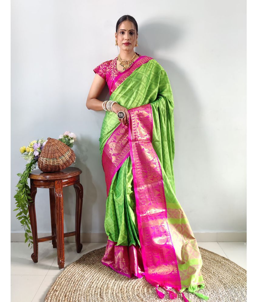     			A TO Z CART Banarasi Silk Embellished Saree With Blouse Piece - Green ( Pack of 1 )