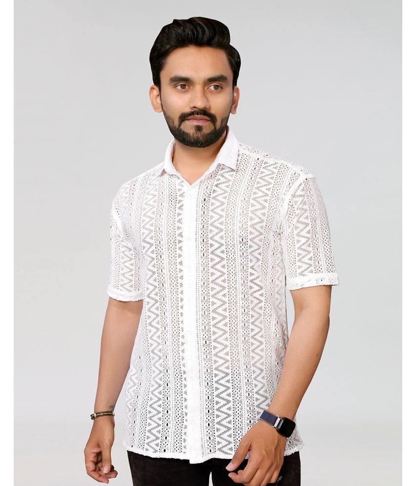     			HARPITA Cotton Blend Regular Fit Self Design Half Sleeves Men's Casual Shirt - White ( Pack of 1 )