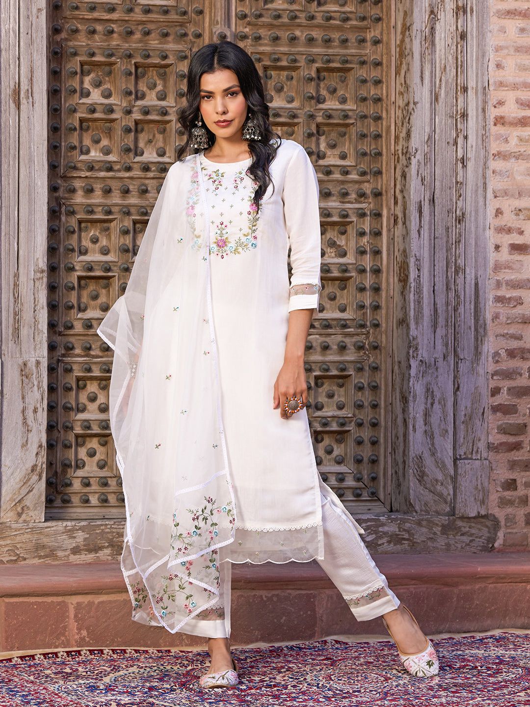     			SAREEKART FAB Viscose Embroidered Kurti With Pants Women's Stitched Salwar Suit - White ( Pack of 1 )