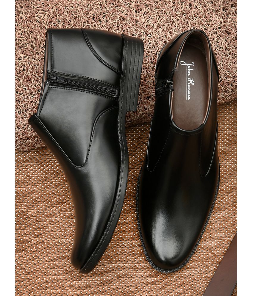     			John Karsun Black Men's Slip On Formal Shoes