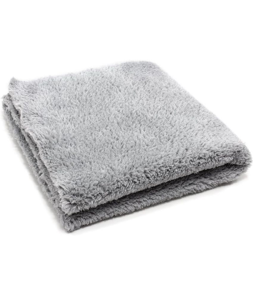     			Auto Hub Grey 500 GSM Microfiber Cloth For Automobile ( Pack of 1 )