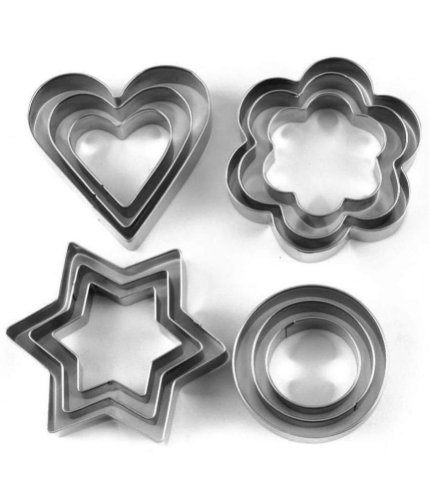     			KALPVRUKSH ENTERPRISE Silver Stainless Steel Cookie Cutters Set ( Set of 4 )