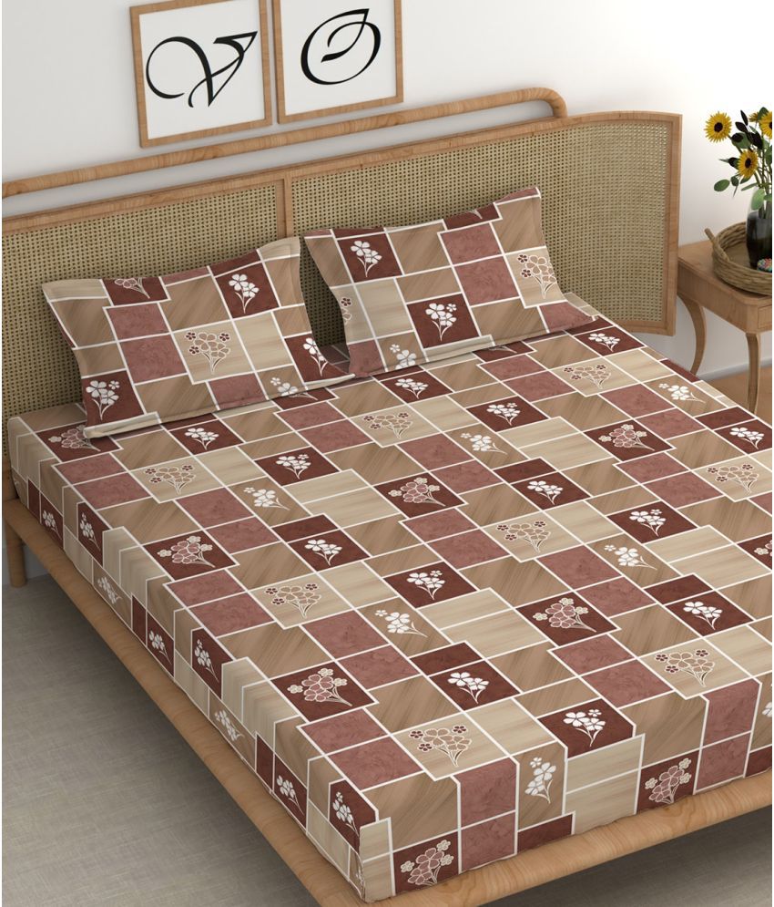     			chhavi india Microfiber Floral 1 Double King Size Bedsheet with 2 Pillow Covers - Brown