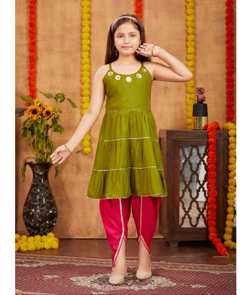     			Aarika Olive Rayon Girls Top & Dhoti Set ( Pack of 1 )