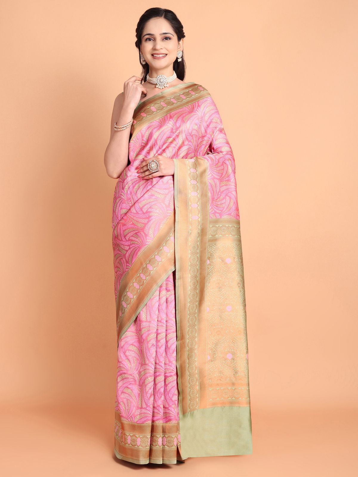     			Taslar Silk Blend Embellished Saree With Blouse Piece - Pink ( Pack of 1 )