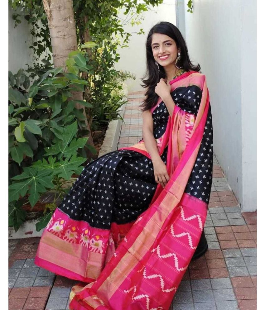     			Saadhvi Crepe Printed Saree With Blouse Piece - Pink ( Pack of 1 )