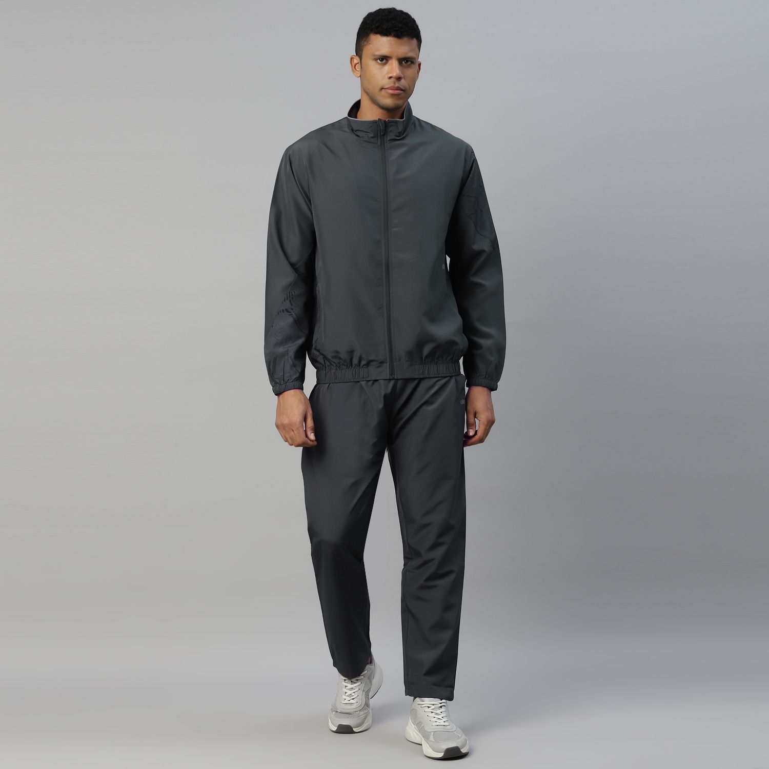     			Dida Sportswear Charcoal Polyester Regular Fit Solid Men's Sports Tracksuit ( Pack of 1 )