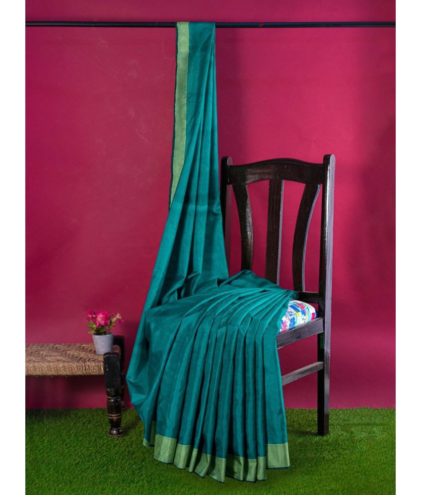     			Saadhvi Cotton Silk Self Design Saree With Blouse Piece - Green ( Pack of 1 )