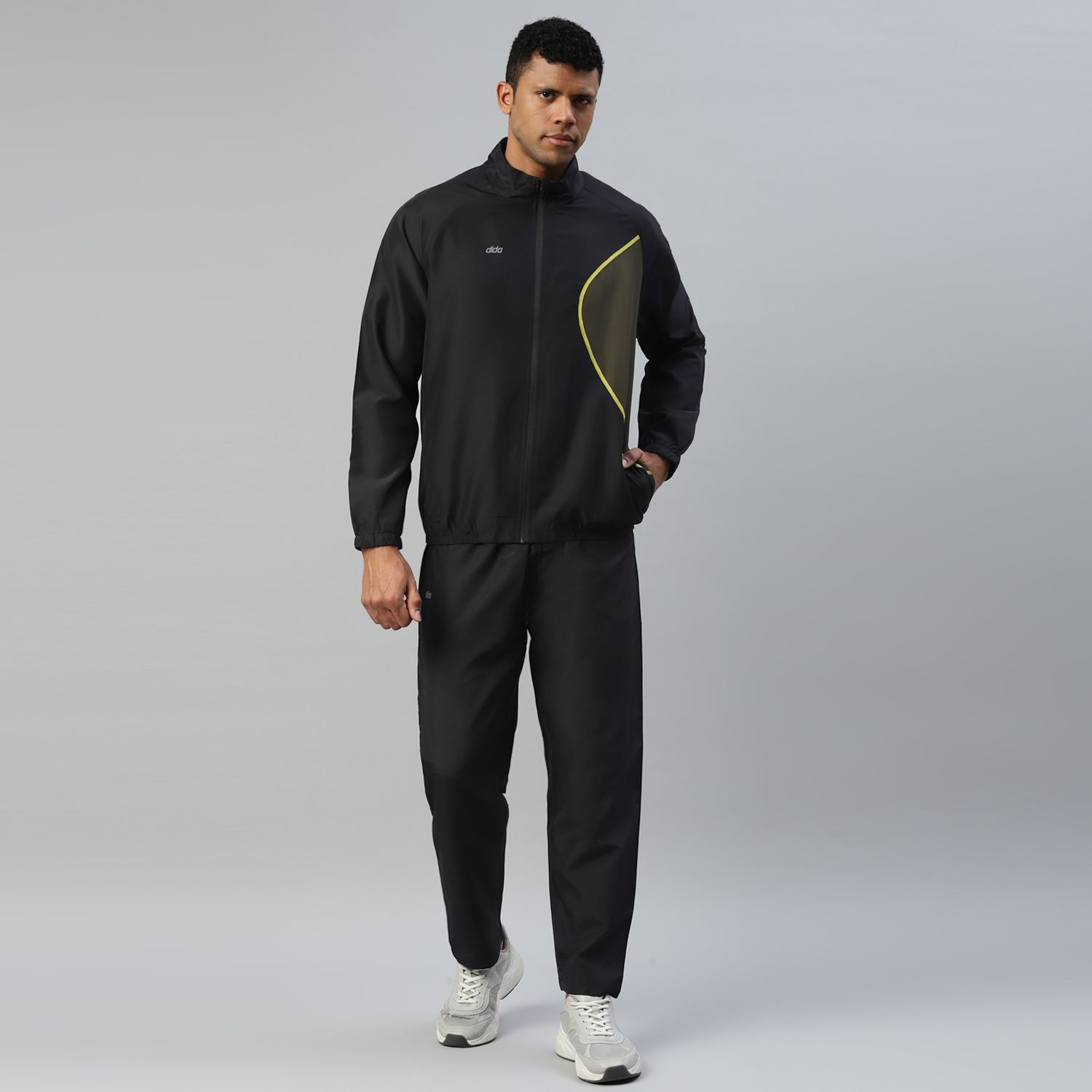     			Dida Sportswear Black Polyester Regular Fit Colorblock Men's Sports Tracksuit ( Pack of 1 )