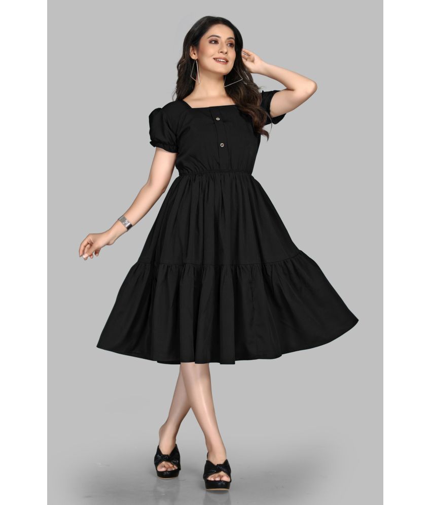     			RAIYANI FASHION Polyester Solid Midi Women's Fit & Flare Dress - Black ( Pack of 1 )