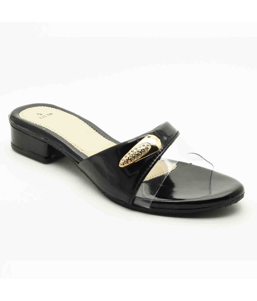     			Hardwood Black Women's Flats