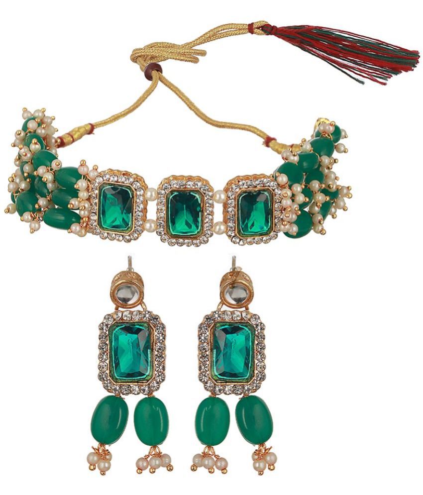     			AATMANA Green Brass Necklace Set ( Pack of 1 )