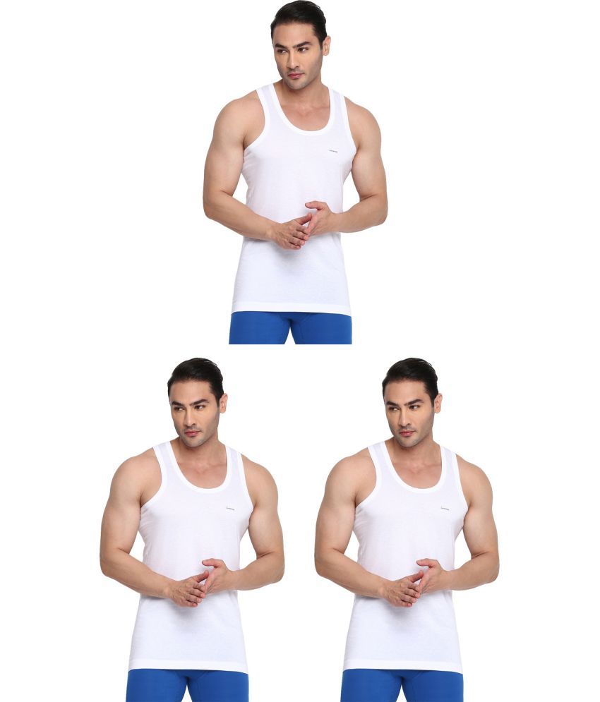     			COLORS by Rupa Frontline White Cotton Men's Vest ( Pack of 3 )