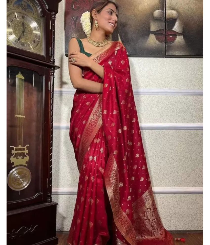     			Aadvika Banarasi Silk Printed Saree With Blouse Piece - Red ( Pack of 1 )