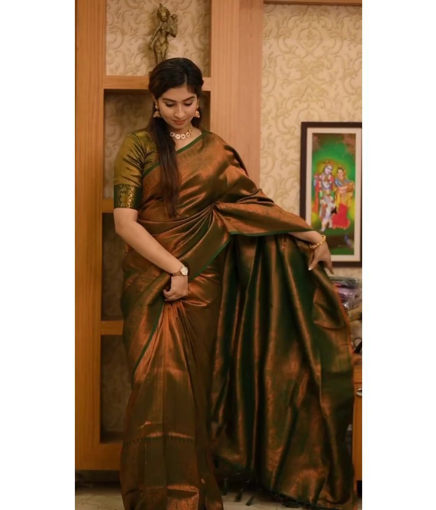     			MORLY Kanjivaram Embellished Saree With Blouse Piece - Green ( Pack of 1 )