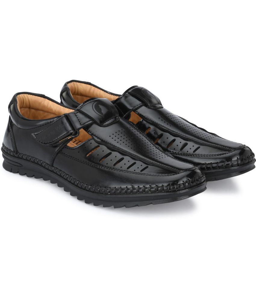     			Rising Wolf - Black Men's Sandals