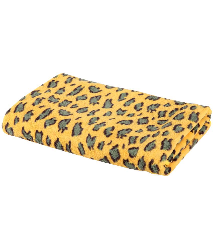     			Satisfyn Microfibre Animal 400 -GSM Bath Towel ( Pack of 1 ) - Yellow