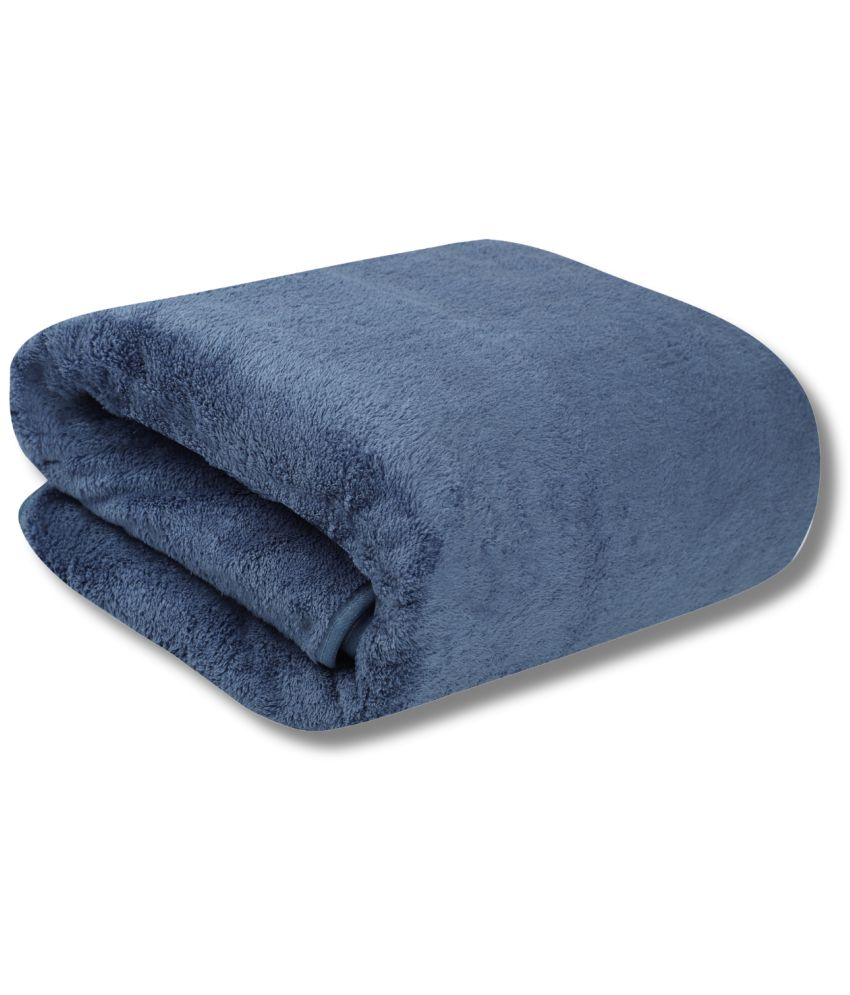     			FEZORA Microfibre Solid 500 -GSM Bath Towel ( Pack of 1 ) - Blue