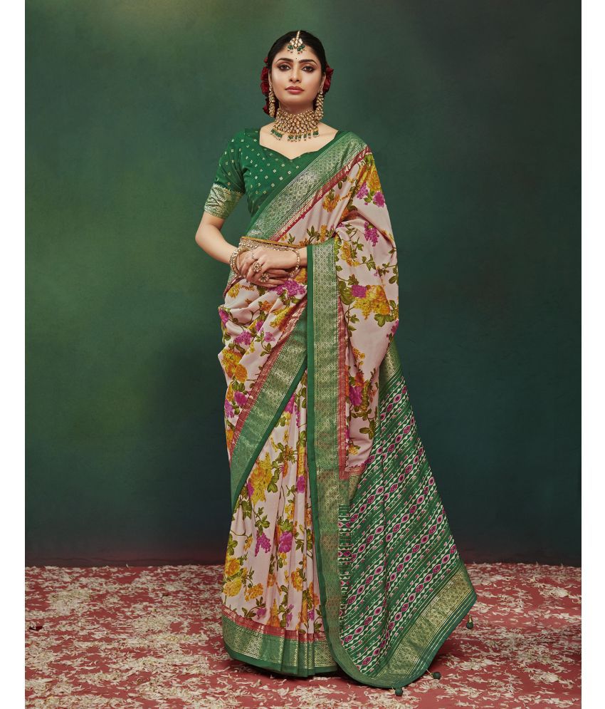     			Satrani Silk Printed Saree With Blouse Piece - Peach ( Pack of 1 )