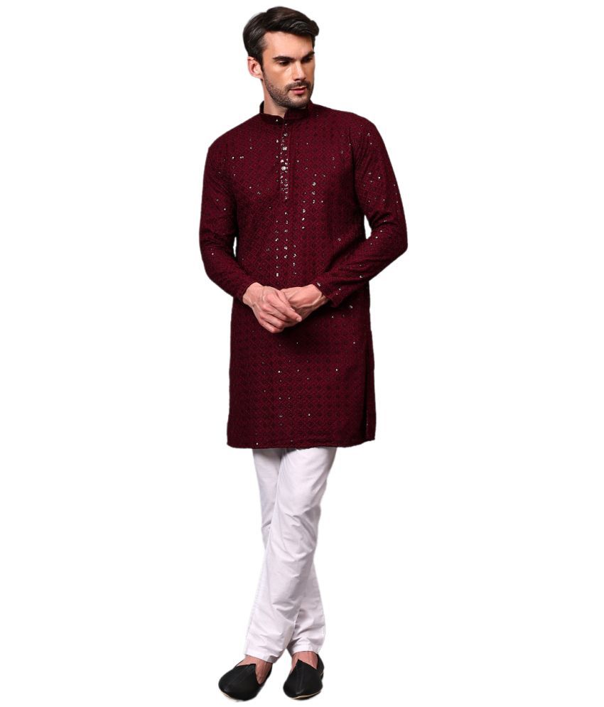     			Yugnik Maroon Sequin Regular Fit Men's Kurta Pyjama Set ( Pack of 1 )