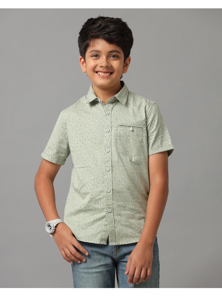     			Boys Printed Twill Cotton Button Loop Bone Pocket Contrast Button N Inside Yoke Half Sleeve Rollup Shirt