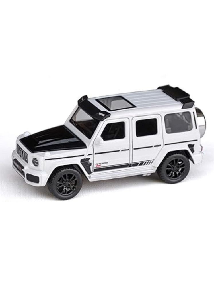     			SOFLITA  toys  Diecast Alloy Metal 1:36 Brabus 700 Gwagon AMG Toy Car Scale Model, Pull Back Vehicles Alloy Simulation Supercar with Lights and Sound Car Toys Gifts for Kids(Multicolor)