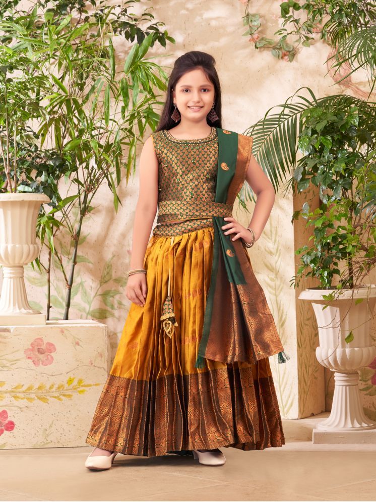     			Aarika Green Brocade Girls Lehenga Choli Set ( Pack of 1 )