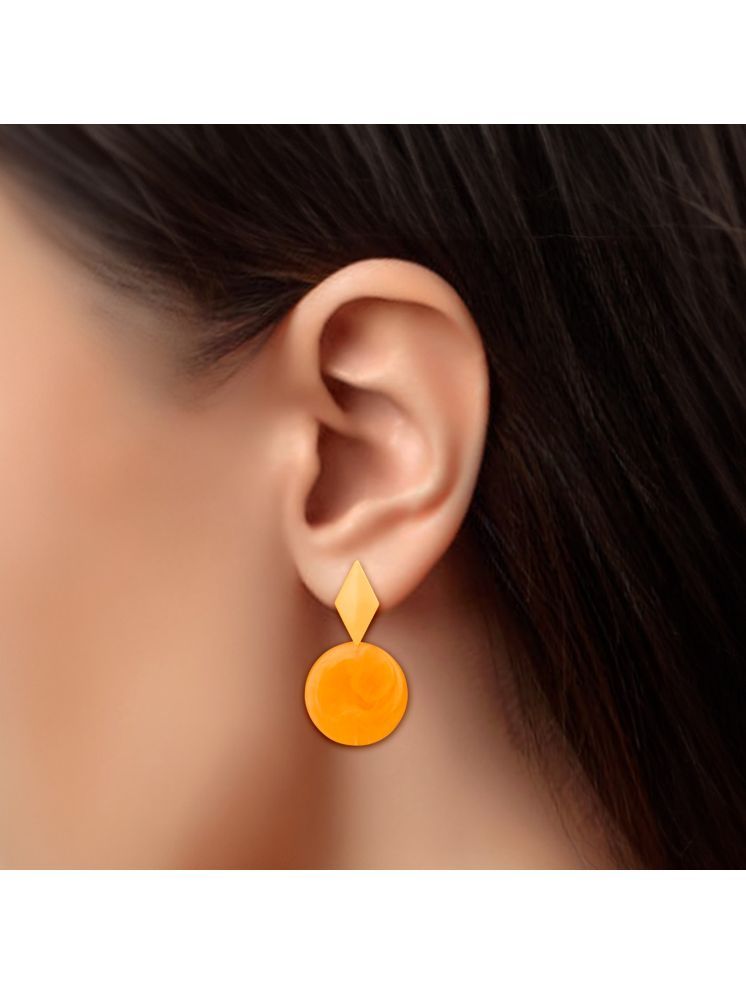     			Drashti Collection Yellow Stud Earrings ( Pack of 1 )