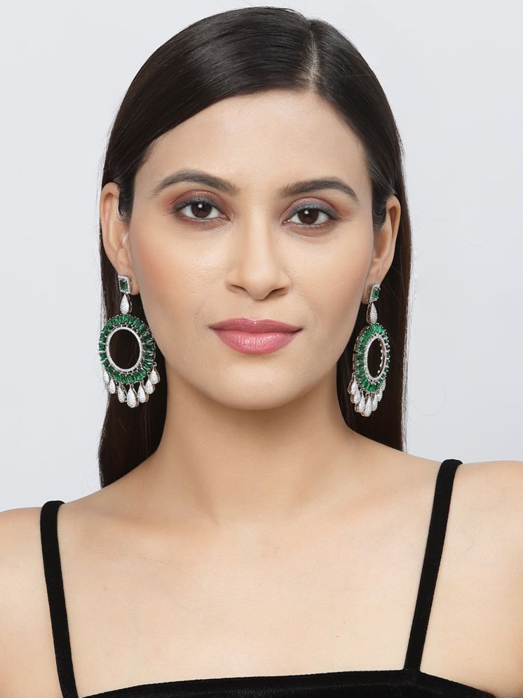     			Zeneme Green Danglers Earrings ( Pack of 1 )