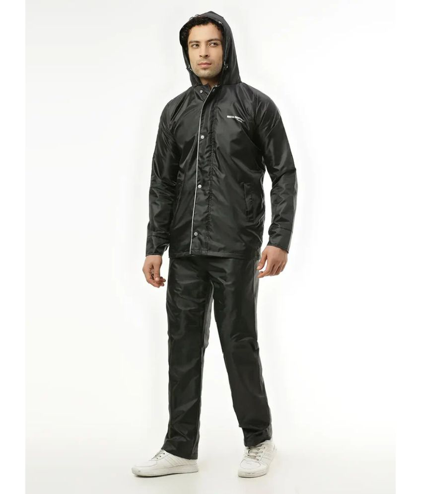     			sakimo Black Polyester Men's Rain Suit ( Pack of 1 )