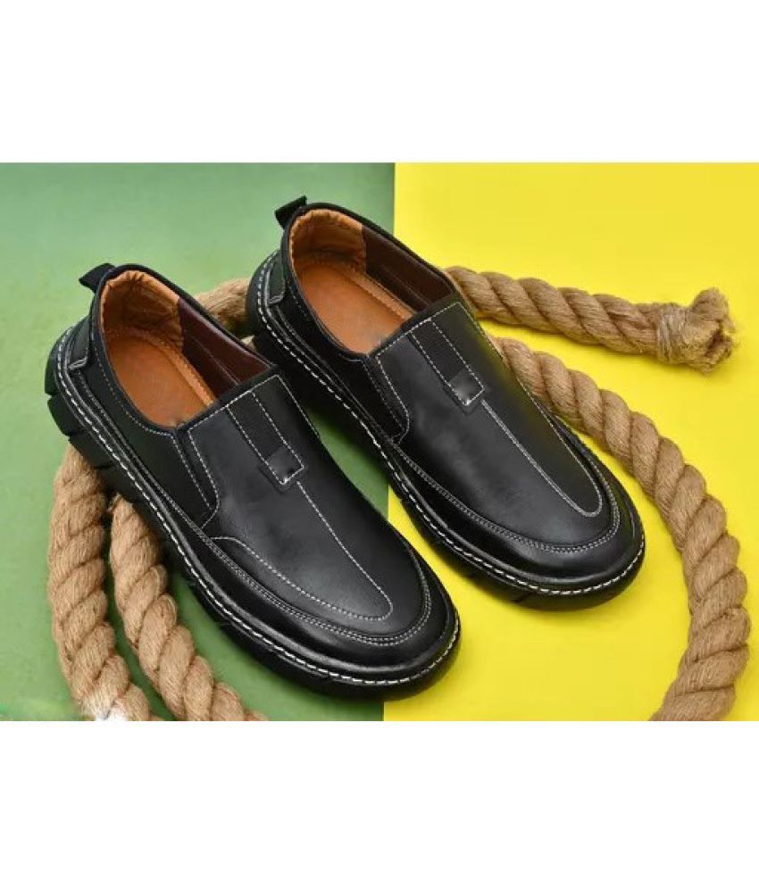     			Akiko Black Men's Slip on