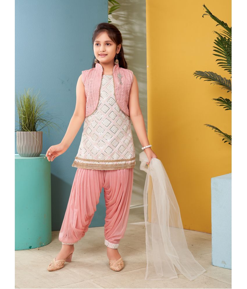     			Aarika Peach Silk Girls Patiala Kurta Set ( Pack of 1 )