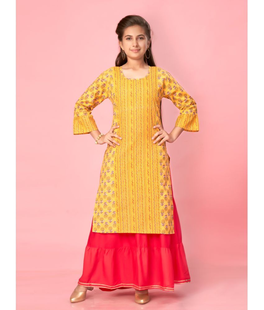     			Aarika Yellow Cotton Girls Kurti ( Pack of 1 )