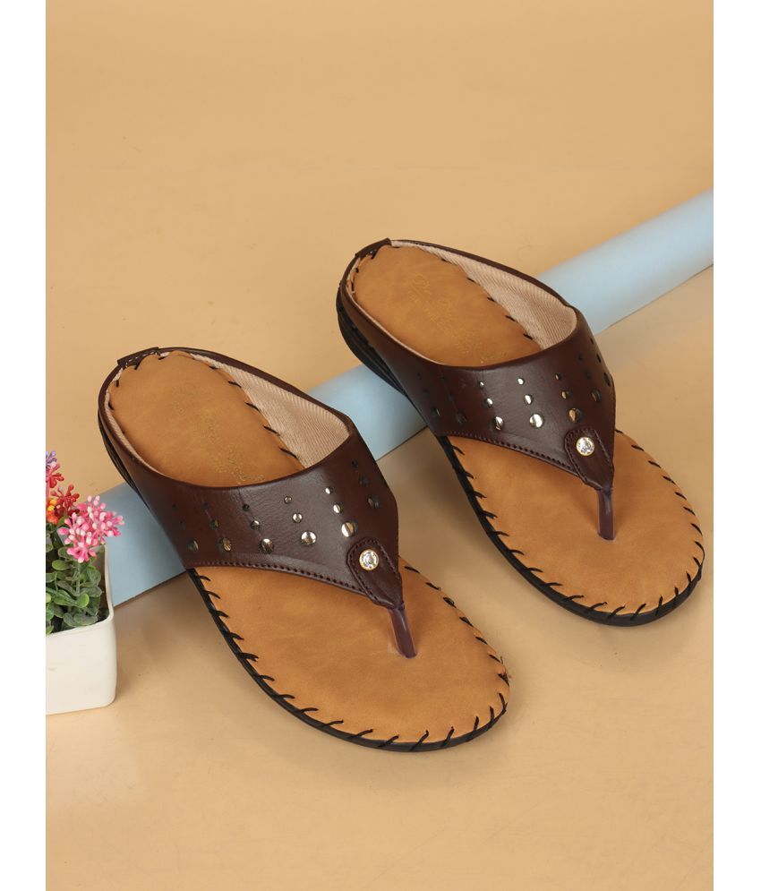     			BIG BIRD Brown Women's Flats