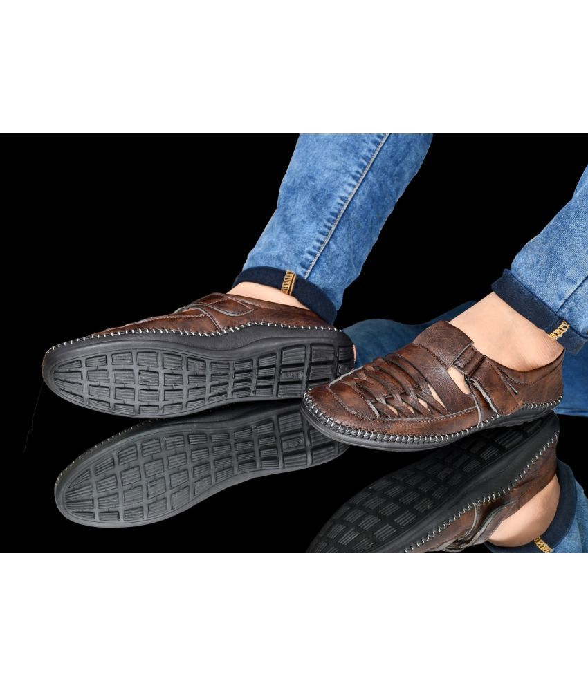     			Akiko - Coffee Men's Sandals