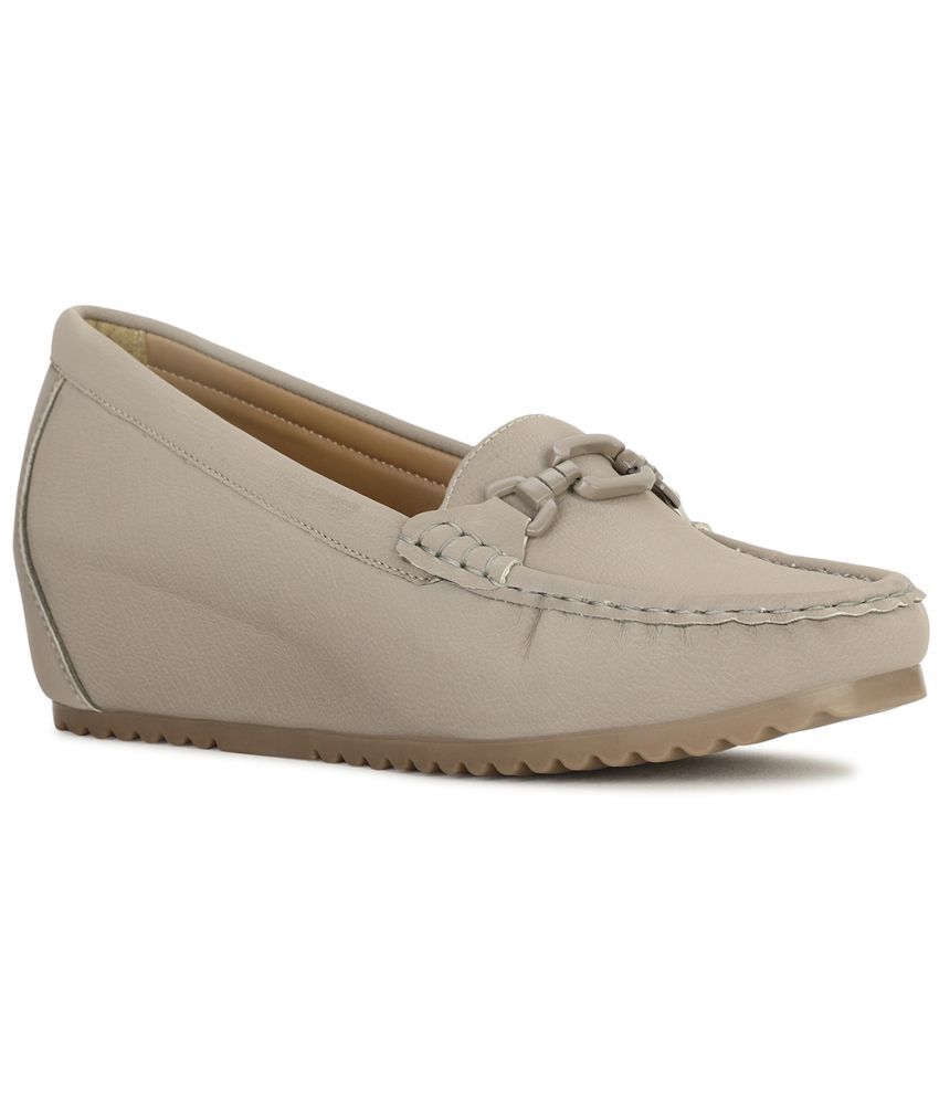     			Bata Beige Women's Loafers