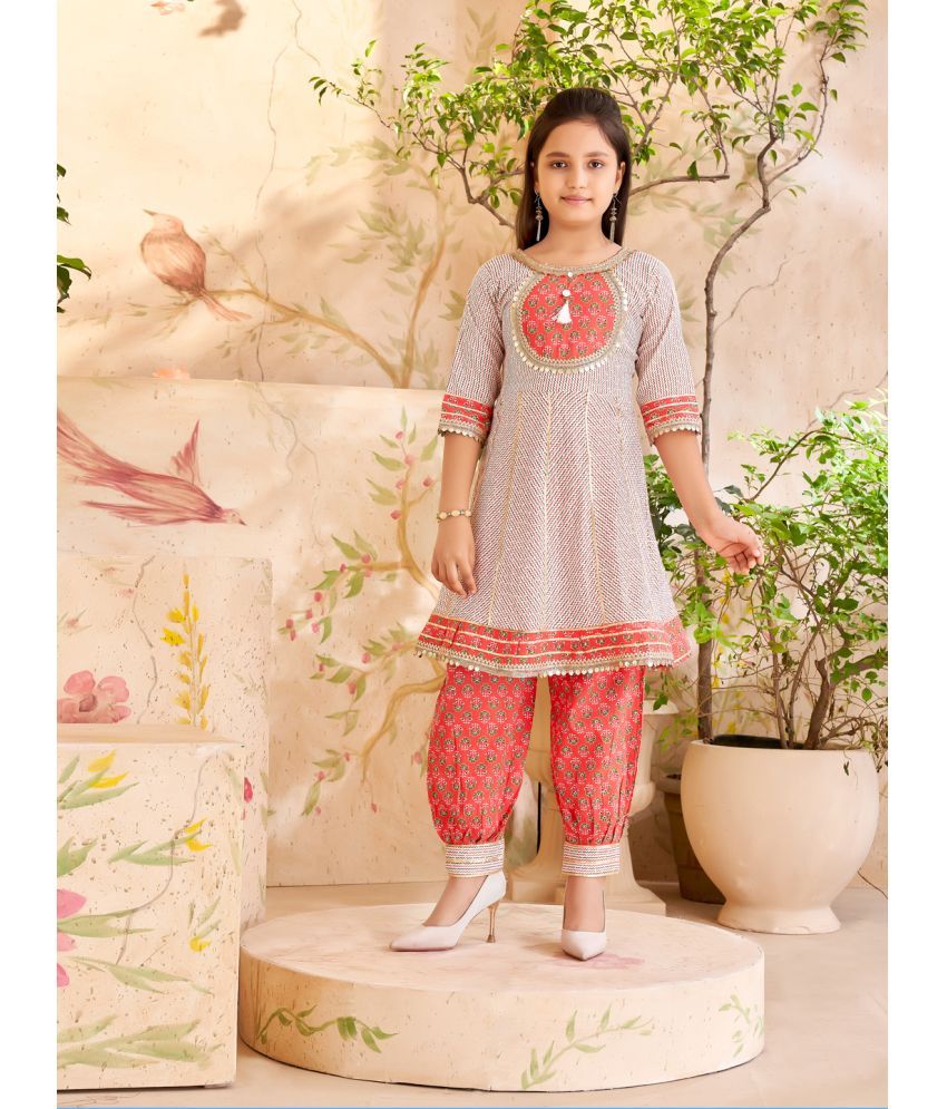     			Aarika Girls Cotton Patiala Kurta Set ( Pack of 1 , Off White )