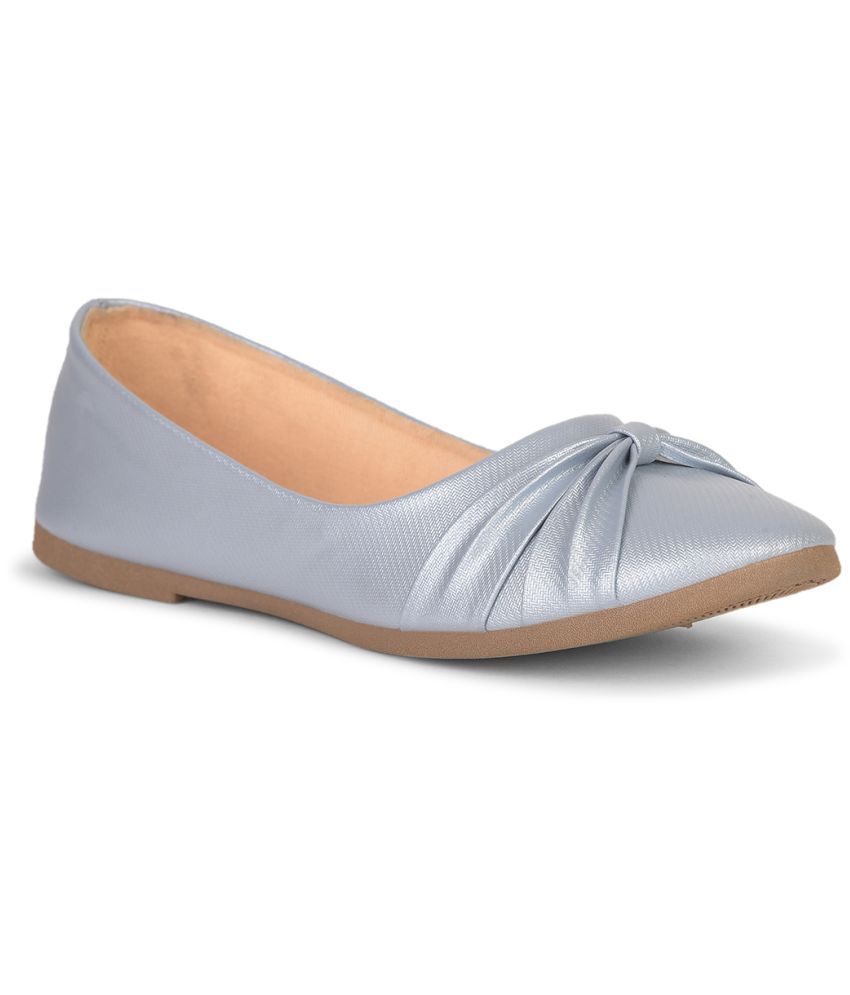     			Bata Silver Women's Casual Ballerinas