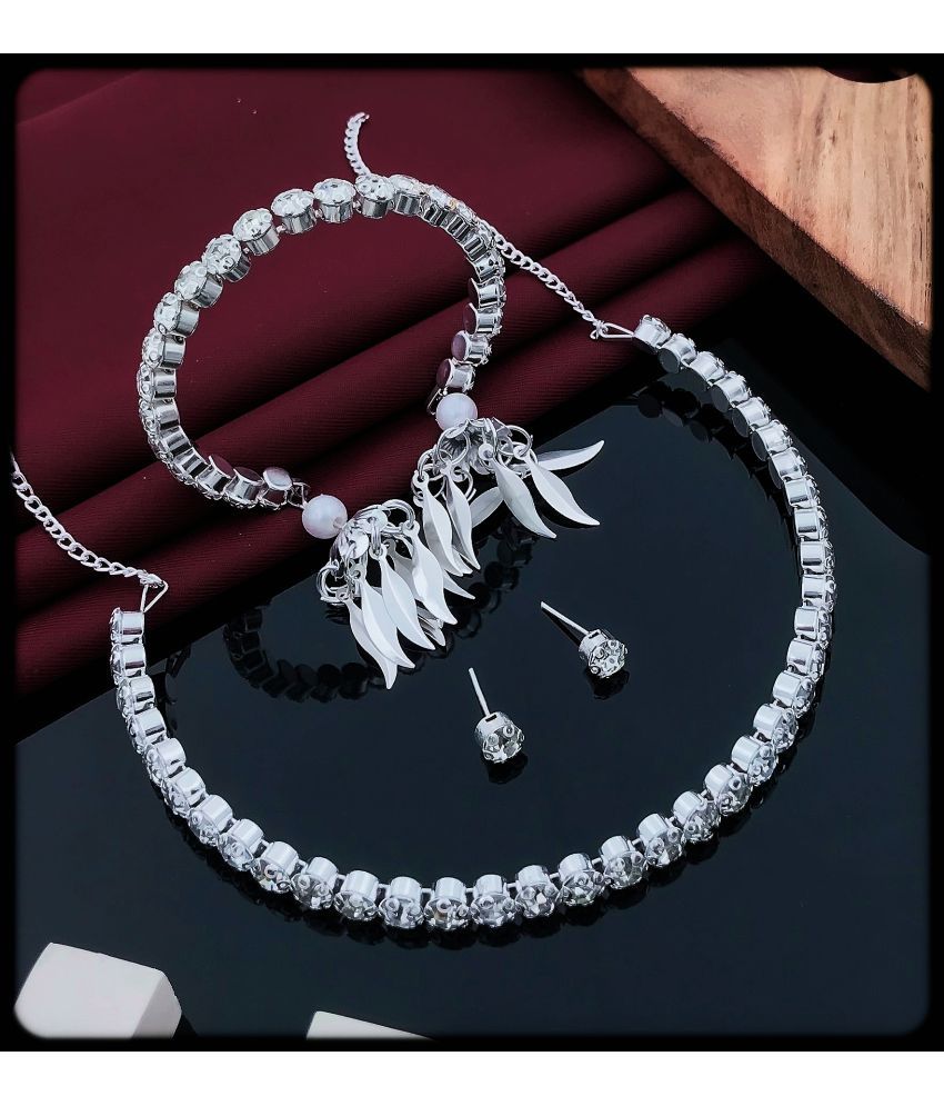     			shankhraj mall Silver Metal Necklace Set ( Pack of 1 )