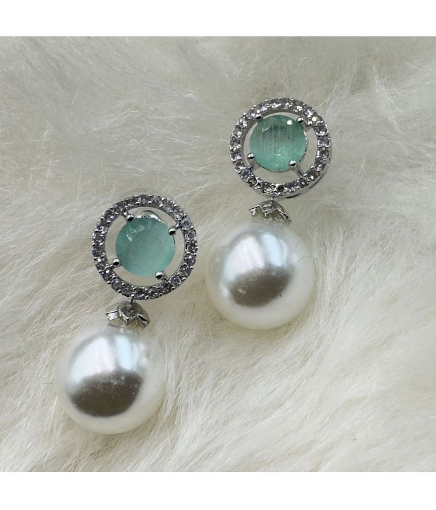     			Charms Light Green Pearl Earrings ( Pack of 1 )