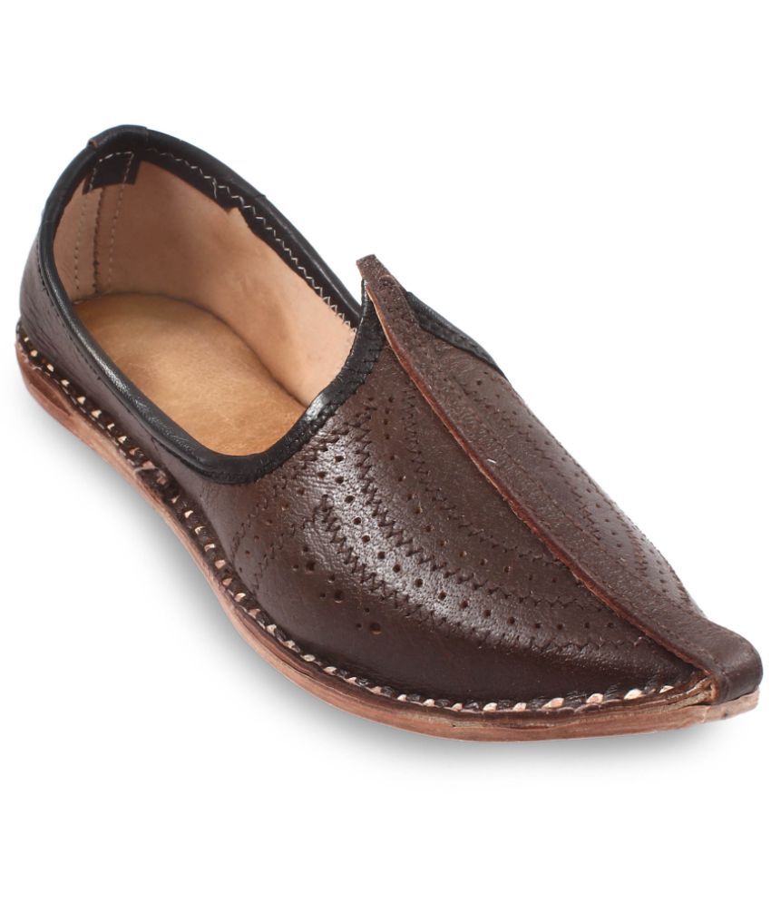     			Anjaneya Creations Brown Men's Mojaris