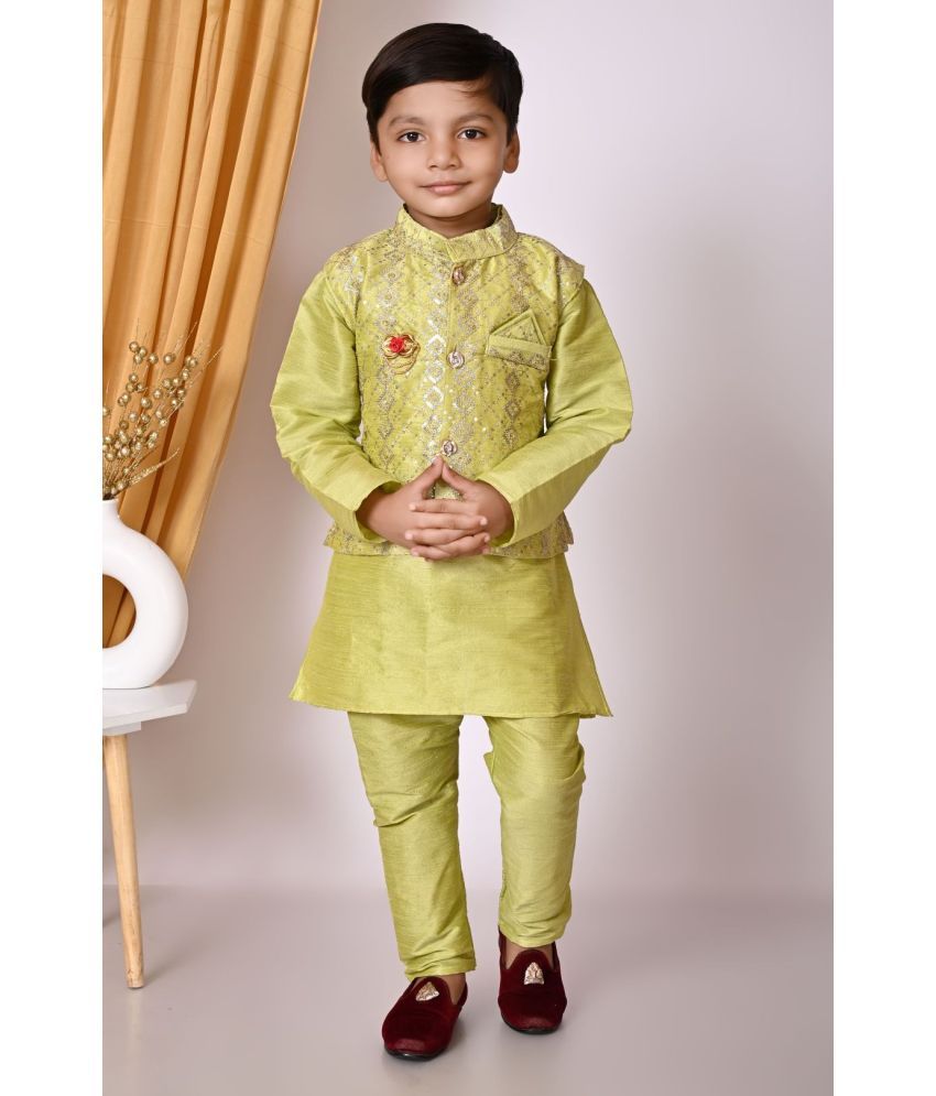     			New Collection Green Cotton Blend Boys Kurta Sets ( Pack of 1 )