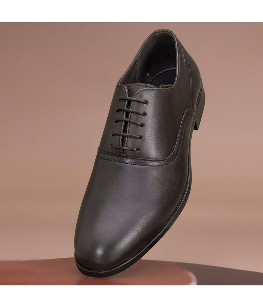     			Red Tape Brown Men's Oxford Formal Shoes