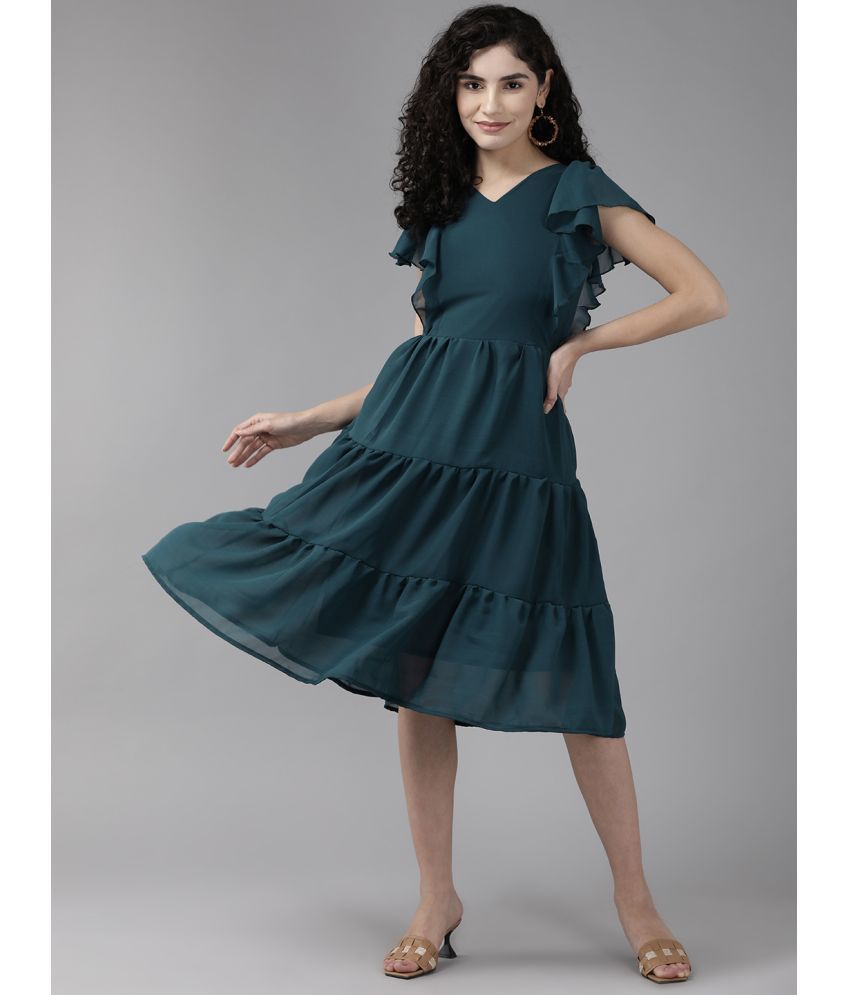     			Aarika Georgette Solid Knee Length Women's Fit & Flare Dress - Green ( Pack of 1 )