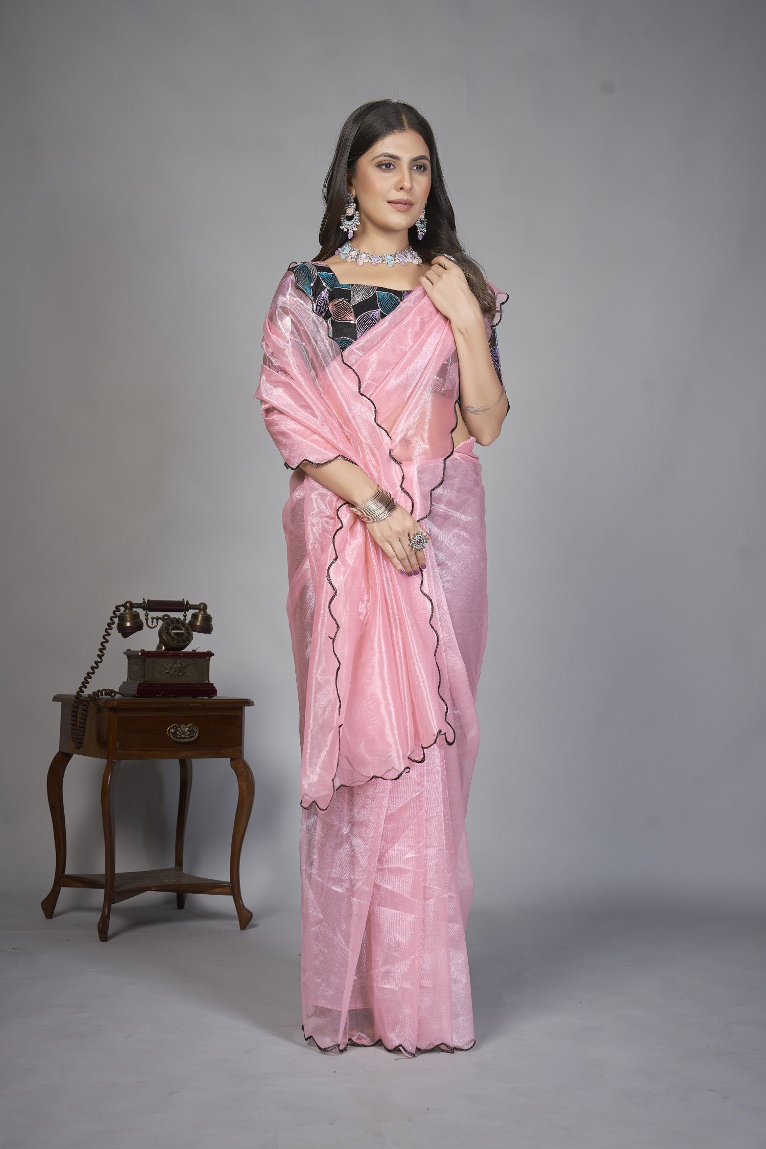     			A TO Z CART Organza Solid Saree With Blouse Piece - Pink ( Pack of 1 )