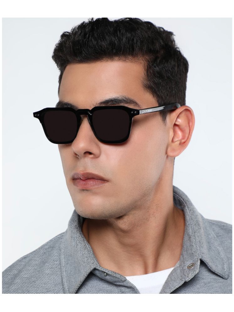     			RESIST EYEWEAR Black Square Sunglasses ( Pack of 1 )