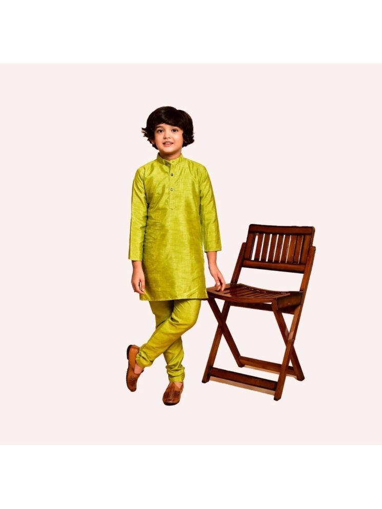     			roundfeet Green Silk Boys ( Pack of 1 )