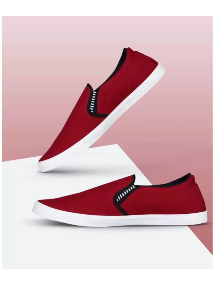     			hotstyle BOSS Maroon Men's Sneakers