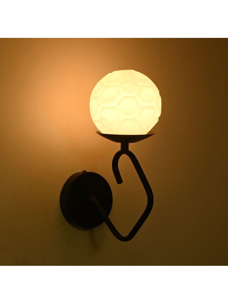     			1st Time White Down Light Wall Lamp ( Pack of 1 )