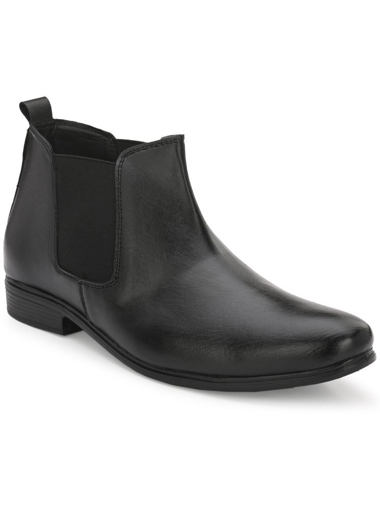     			Magnolia Black Men's Chelsea Boots